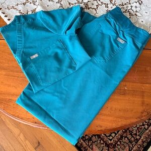 Women’s Figs Pacific Blue Scrub Set